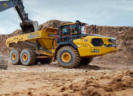 A Volvo A45 articulated hauler in the SER fleet featuring a human form detection system
