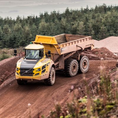 A 35 tonne SER Volvo A30G articulated dumptruck in action