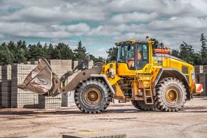 An SER loading shovel in action